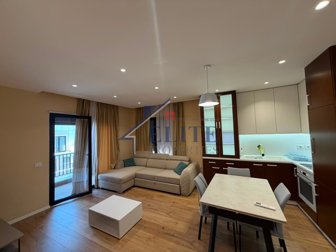 Green City, super apartament 2+1 me qira