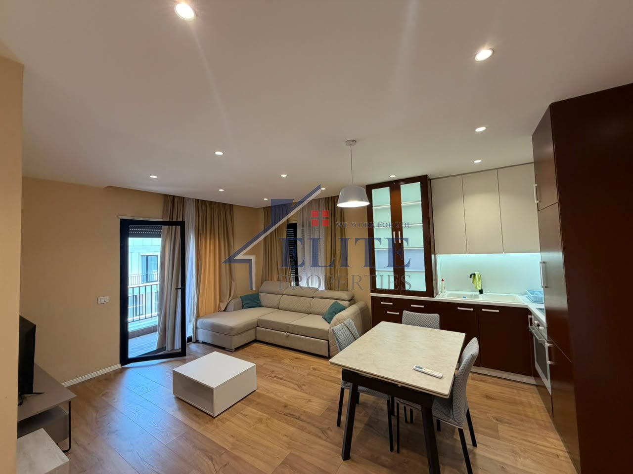 Green City, super apartament 2+1 me qira