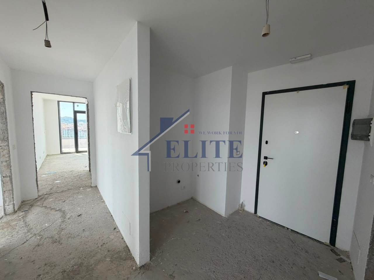 Lake View Residence, at the artificial lake of Tirana, 2+1 apartment + parking space for sale