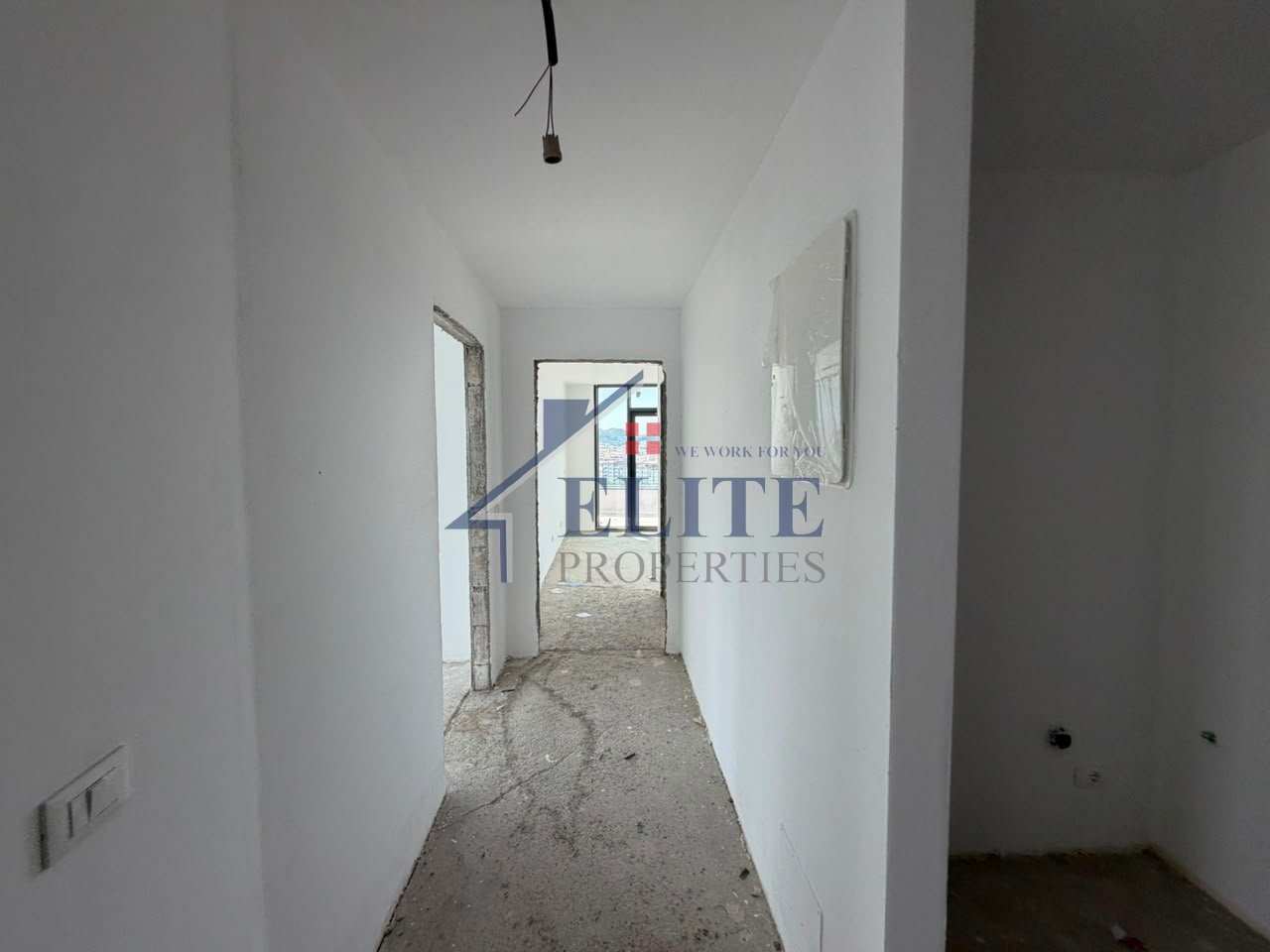 Lake View Residence, at the artificial lake of Tirana, 2+1 apartment + parking space for sale
