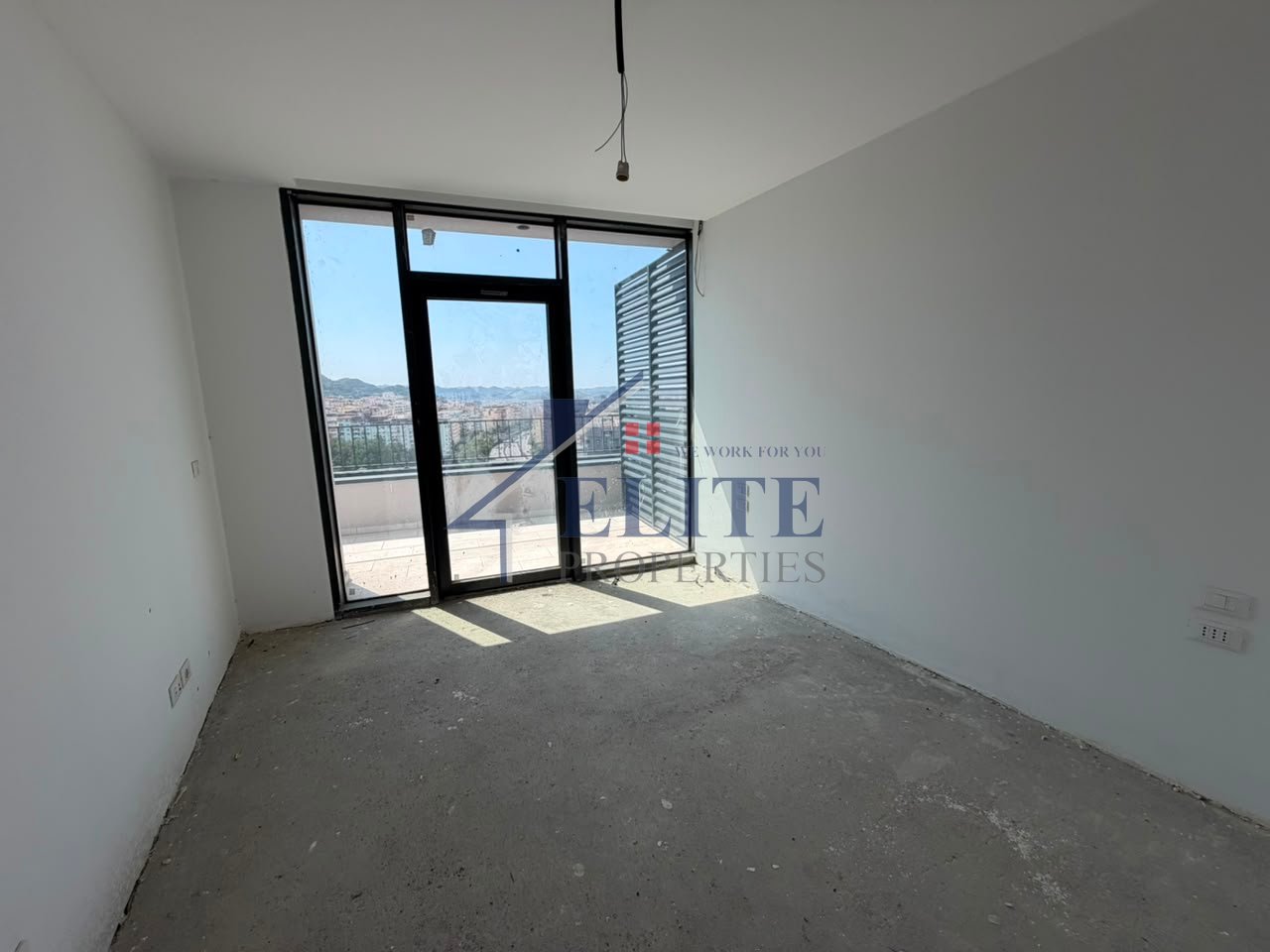 Lake View Residence, at the artificial lake of Tirana, 2+1 apartment + parking space for sale