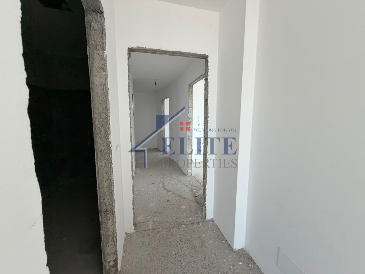Lake View Residence, at the artificial lake of Tirana, 2+1 apartment + parking space for sale