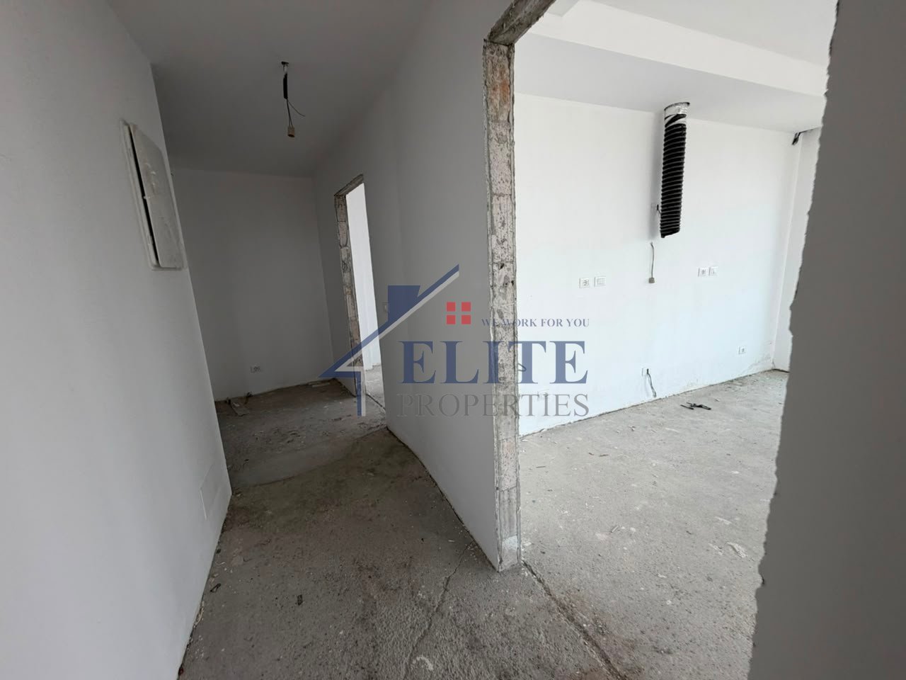 Lake View Residence, at the artificial lake of Tirana, 2+1 apartment + parking space for sale