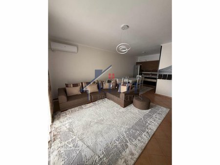 Astir, vicino a Villa L, affittasi appartamento 2+1