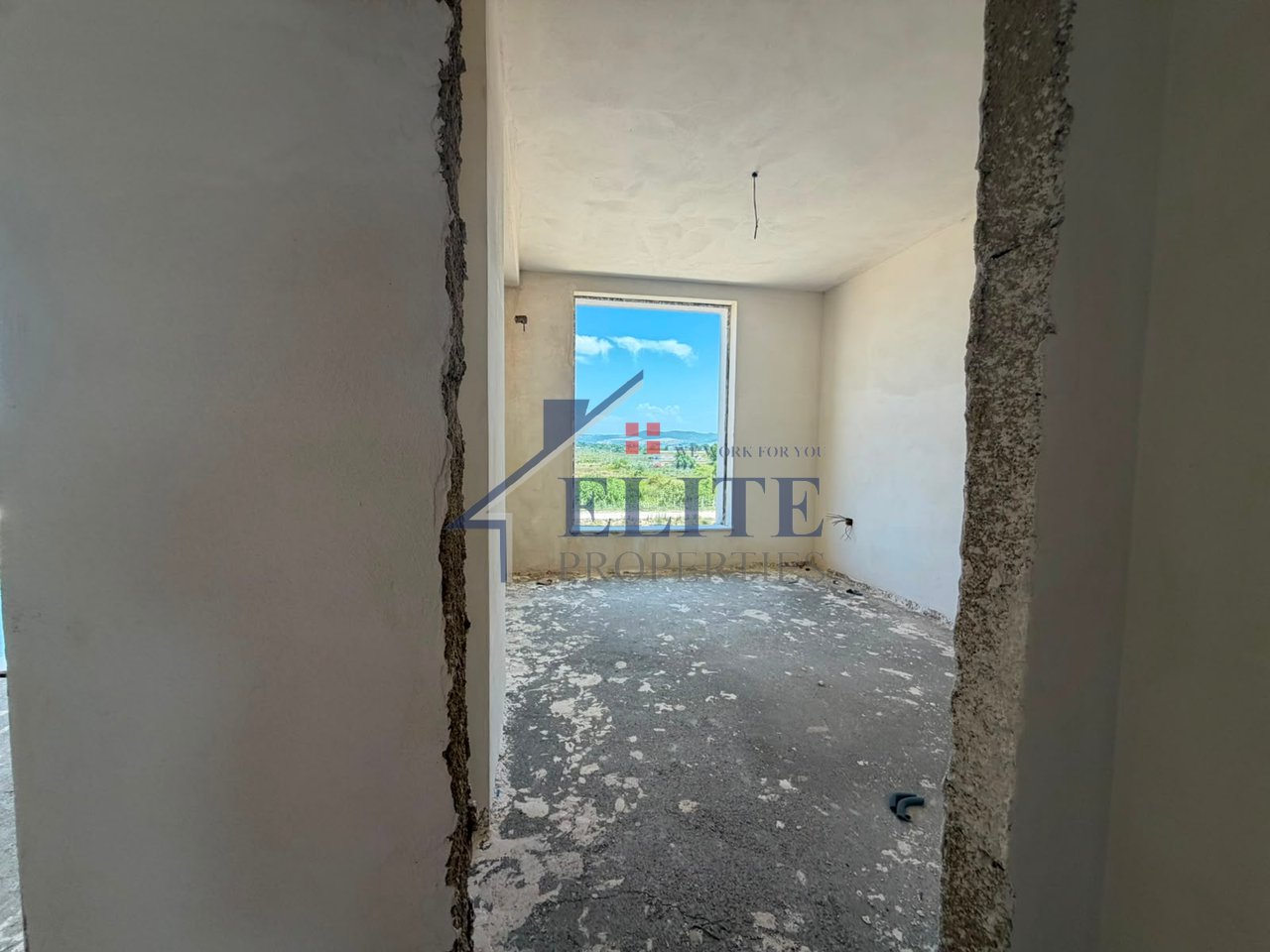 Pranë Vala Mar Premium, Hamallaj – apartament 1+1 në shitje