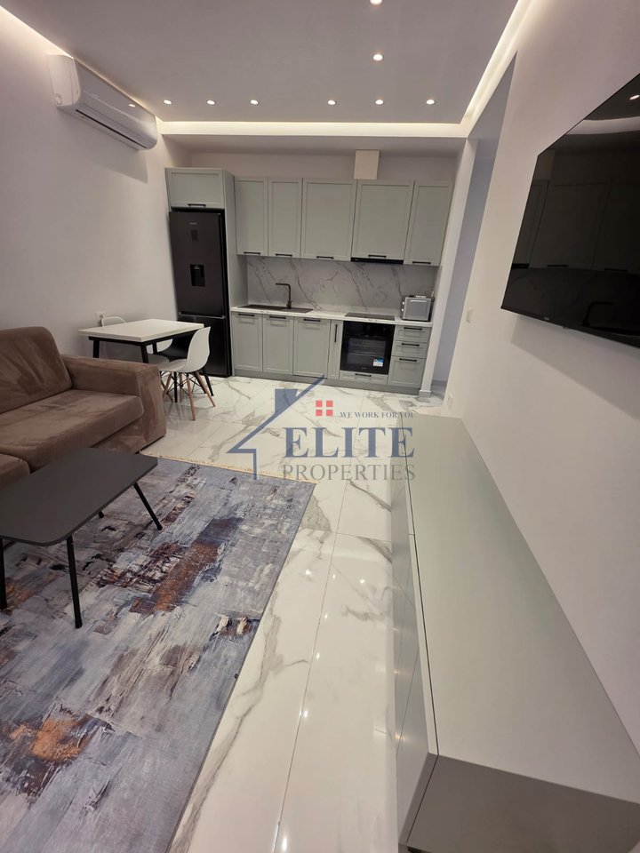 Aura Komleks, on Dritan Hoxha street, 1+1 apartment for rent