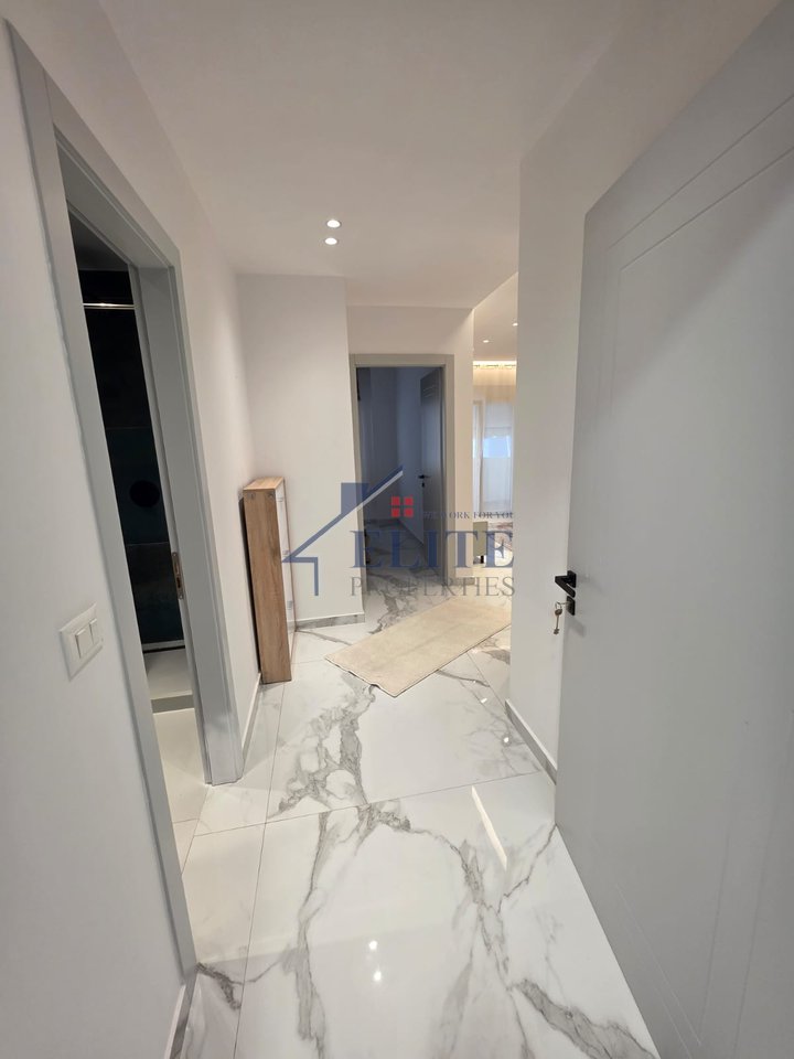 Aura Komleks, on Dritan Hoxha street, 1+1 apartment for rent