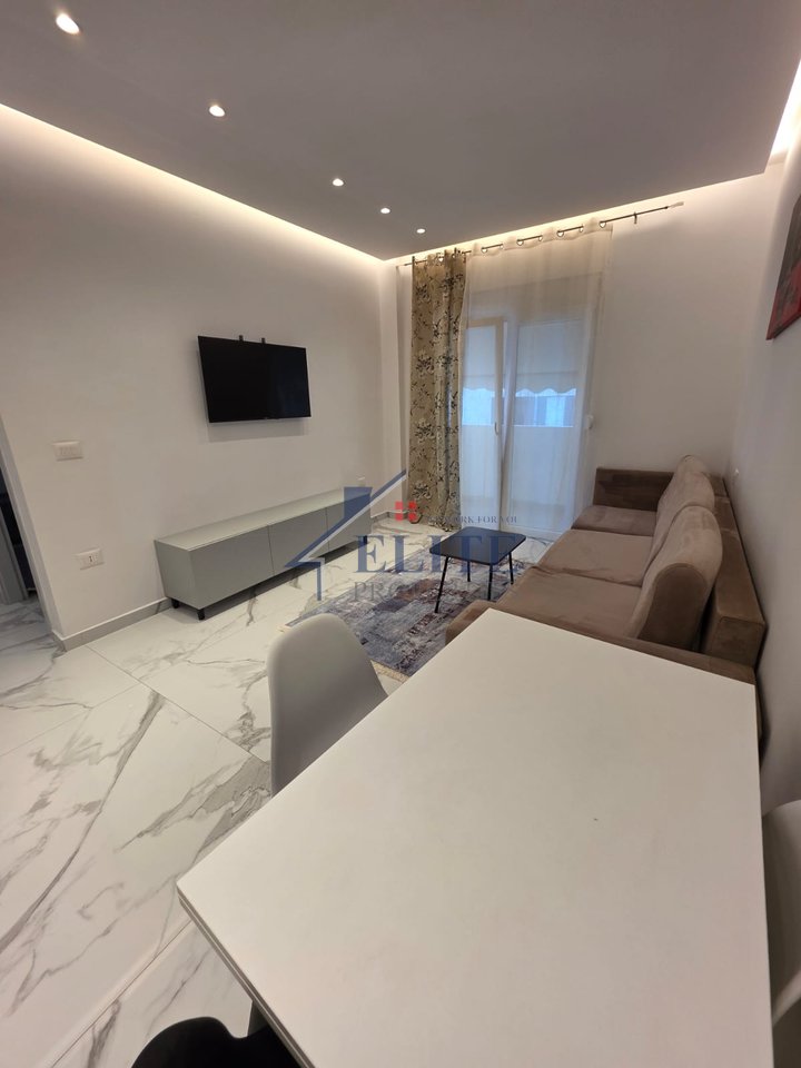 Aura Komleks, on Dritan Hoxha street, 1+1 apartment for rent