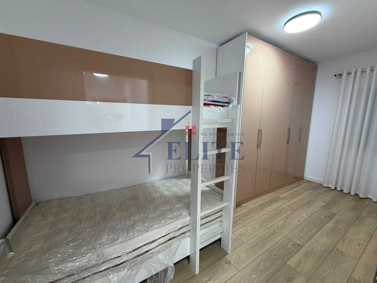 All'ingresso di Kodra e Diellit 1, appartamento 2+1 in affitto
