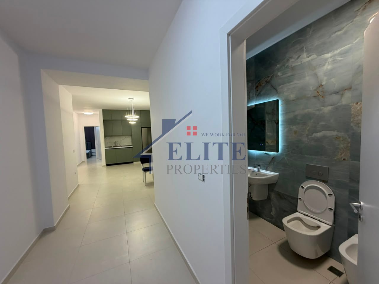 Aura Komleks, ne rrugen Dritan Hoxha, apartament2+1 me qera