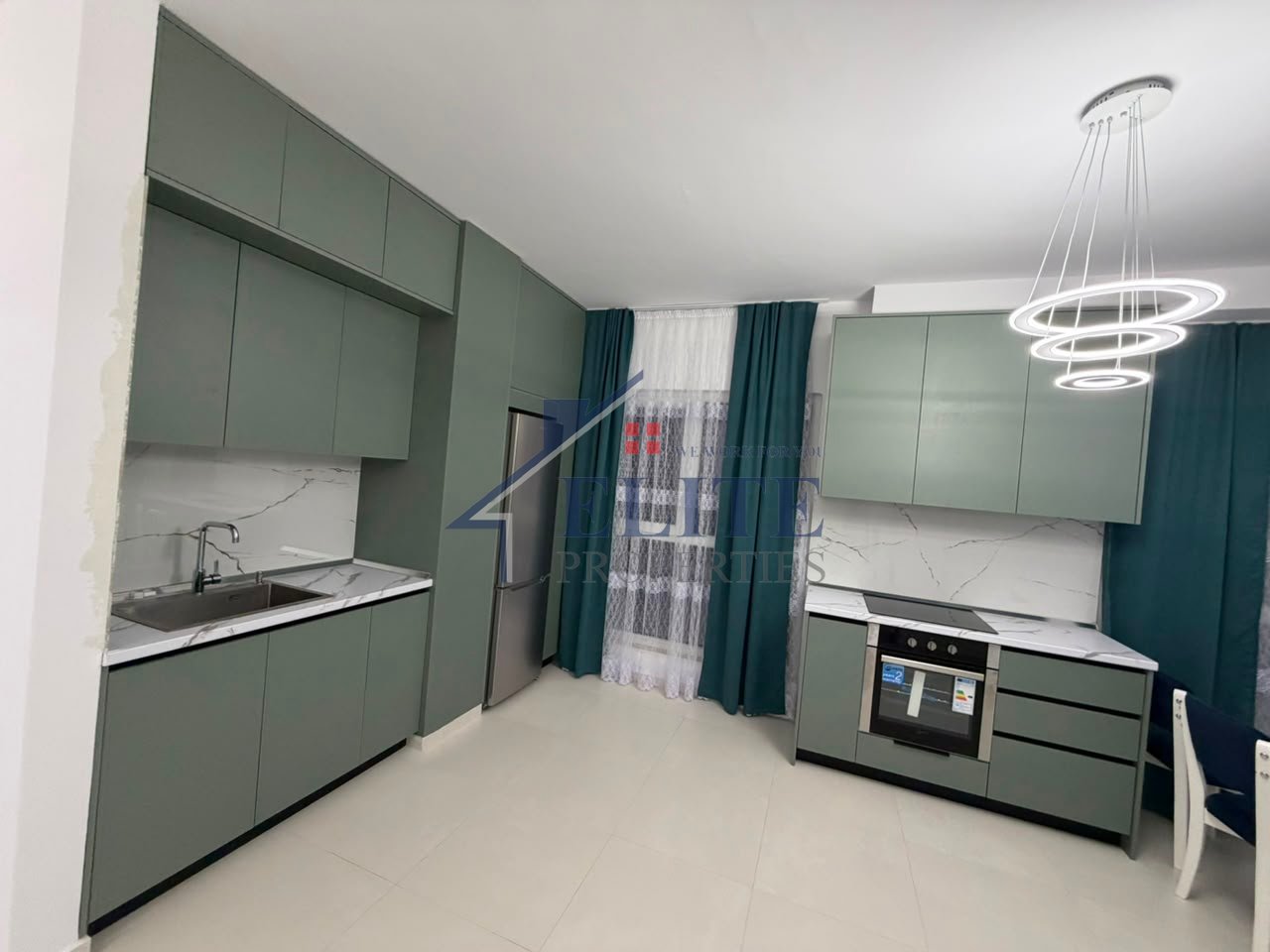 Aura Komleks, ne rrugen Dritan Hoxha, apartament2+1 me qera