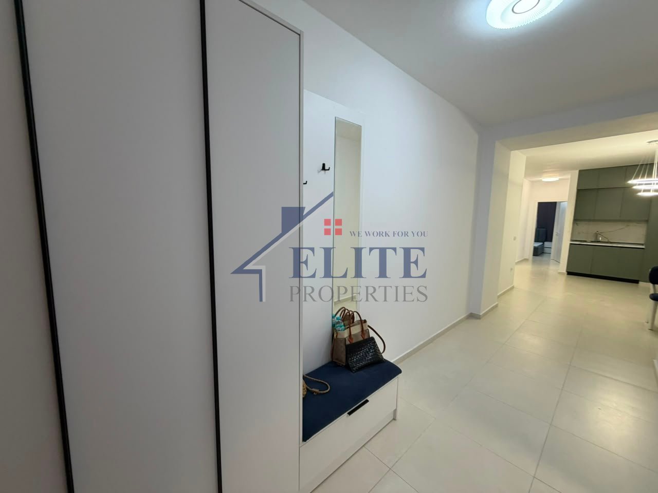 Aura Komleks, ne rrugen Dritan Hoxha, apartament2+1 me qera