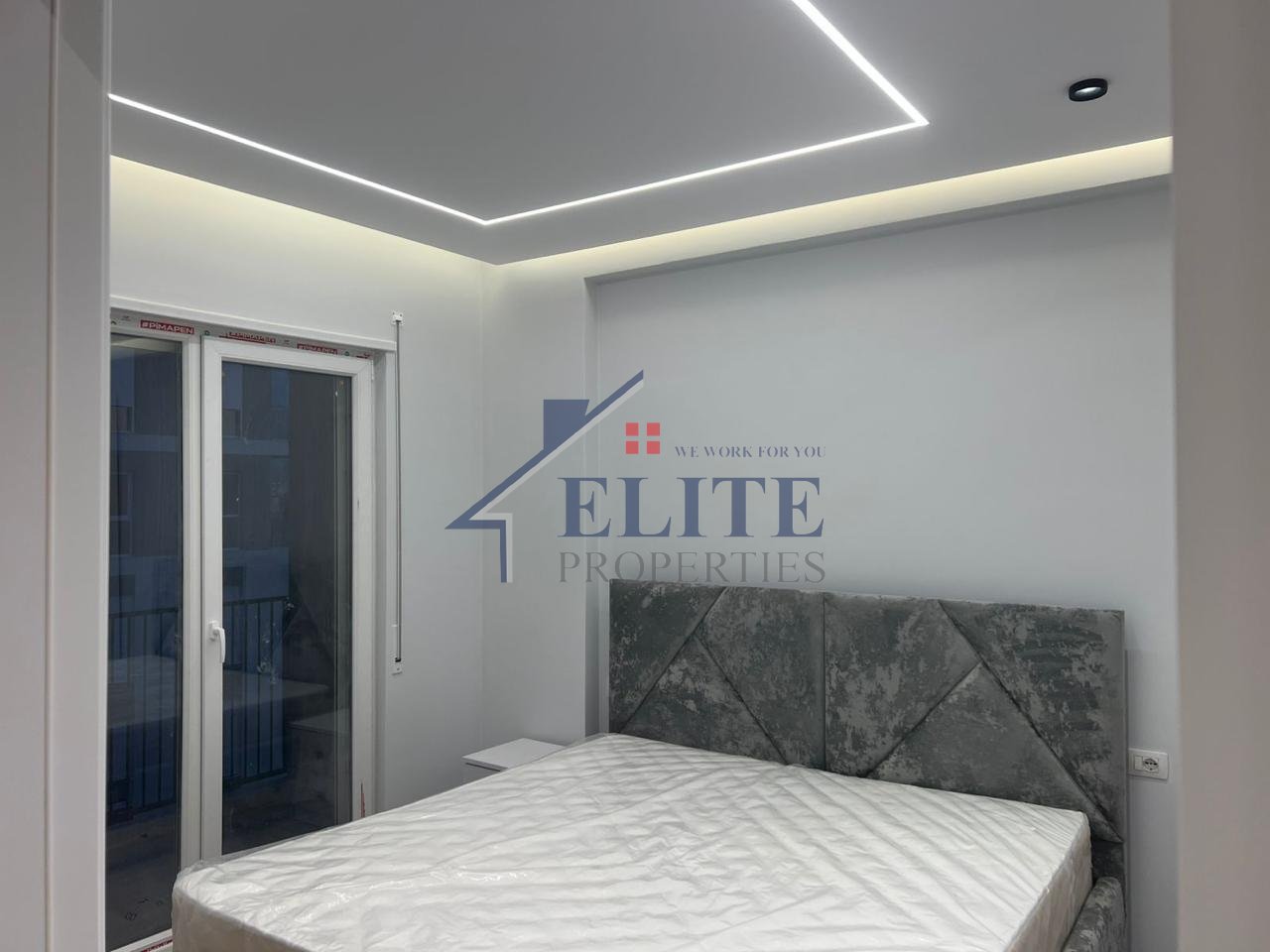 Univers City, apartament modern 1+1 me qira
