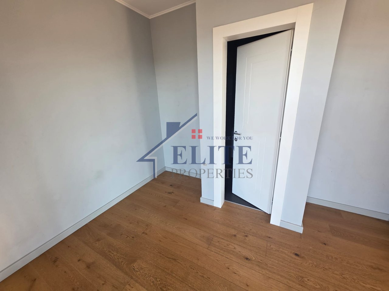Tirana Garden Building, Kavajes street, office for rent