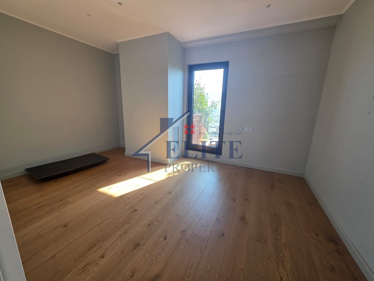 Tirana Garden Building, Kavajes street, office for rent