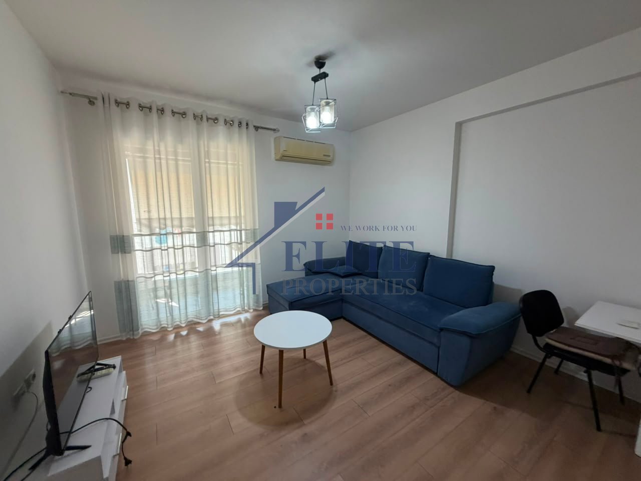 Rruga “5 Maji”, apartament 2+1 me qira