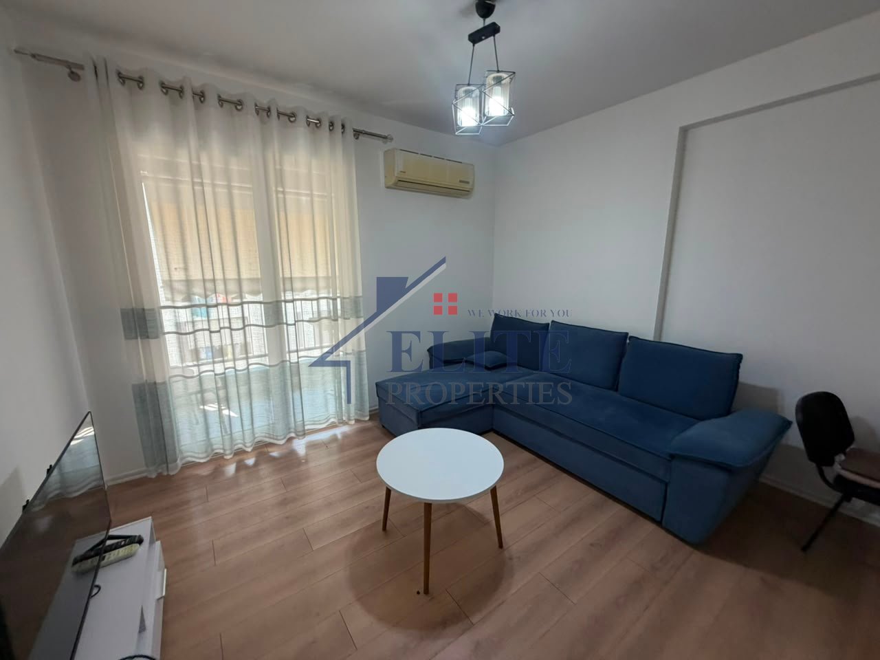 Rruga “5 Maji”, apartament 2+1 me qira