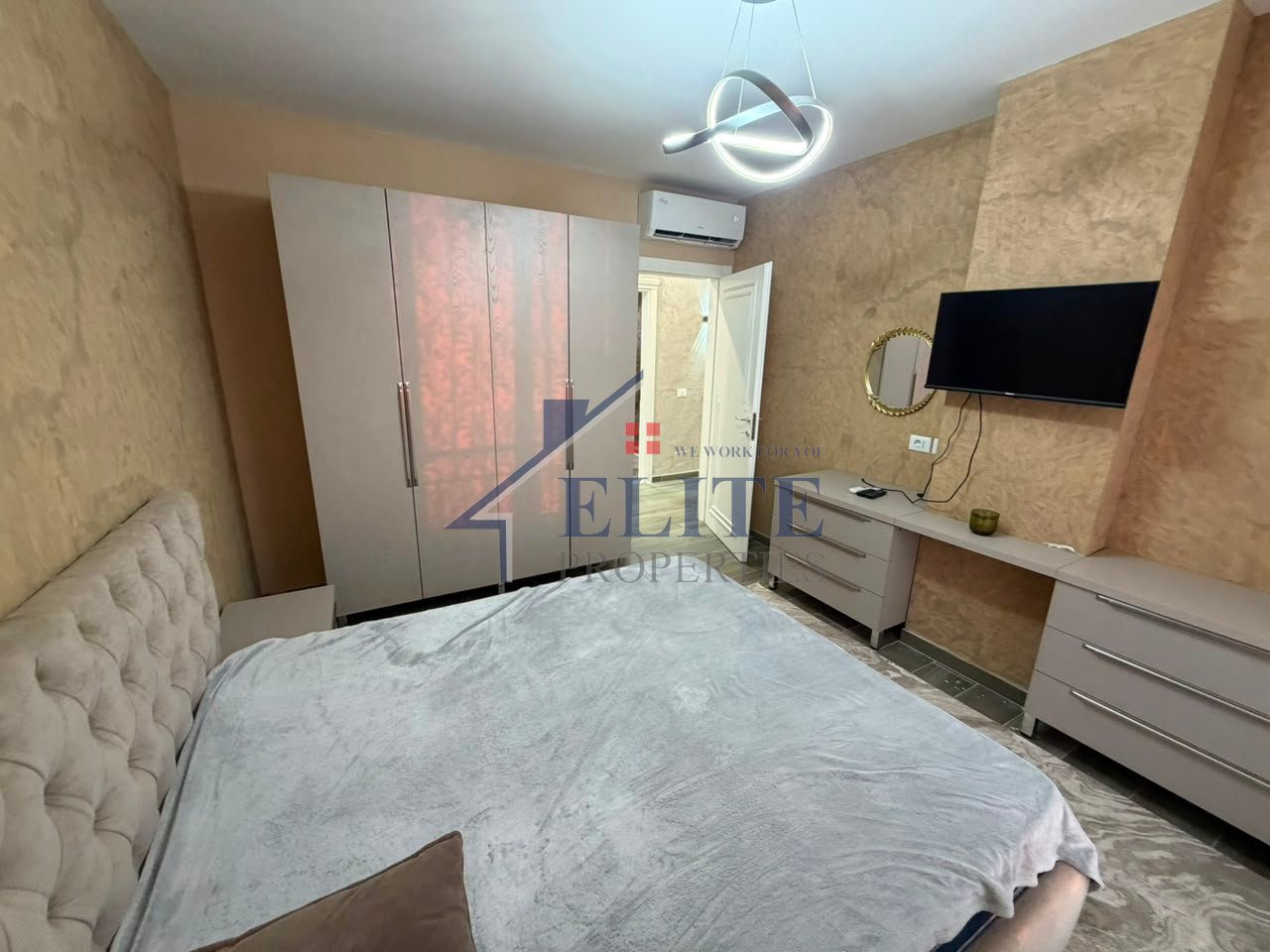 Super Penthouse me Qira pranë Farmacisë 10, Rruga e Dibrës – Afër QSUT