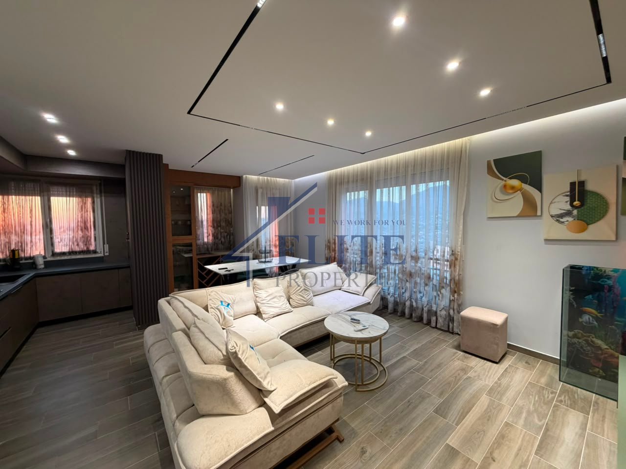 Super Penthouse me Qira pranë Farmacisë 10, Rruga e Dibrës – Afër QSUT