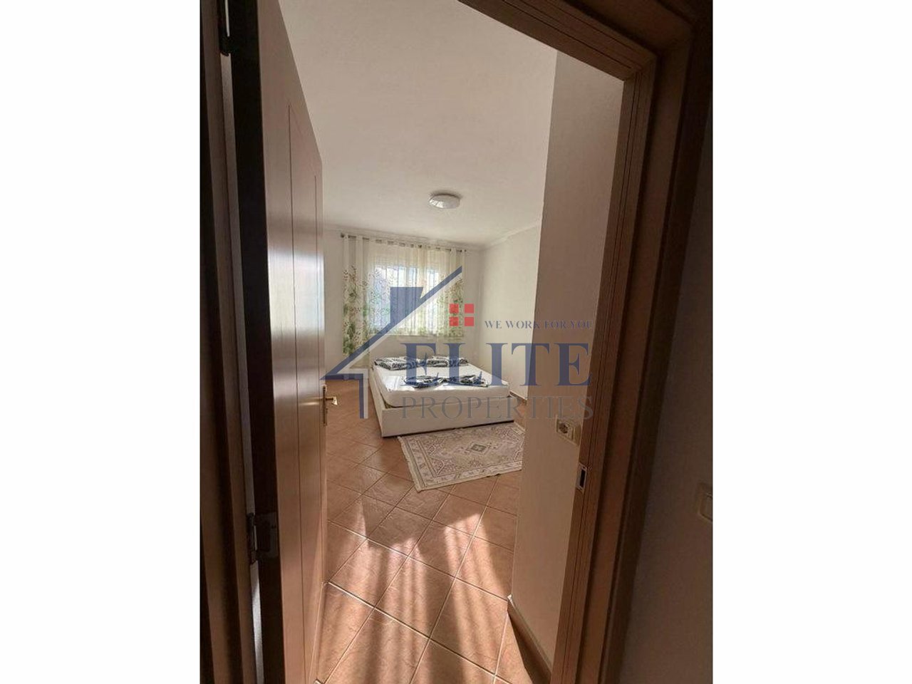 Astir, vicino a Villa L, appartamento 2+1 in affitto