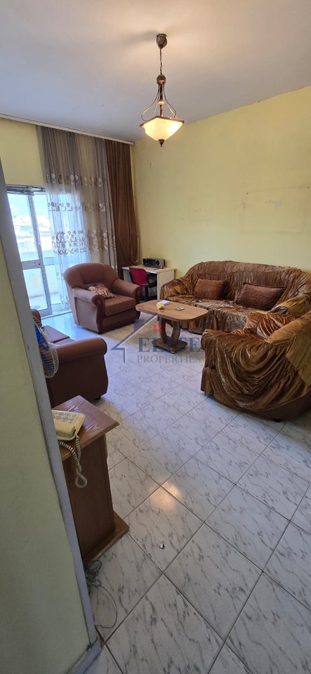 Bardhyl Street, near the “Çajupi” High School, 2+1 apartment for sale