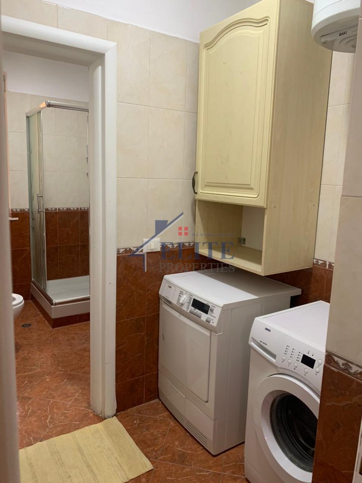 Liqeni i Thatë, apartament 1+1 me qira