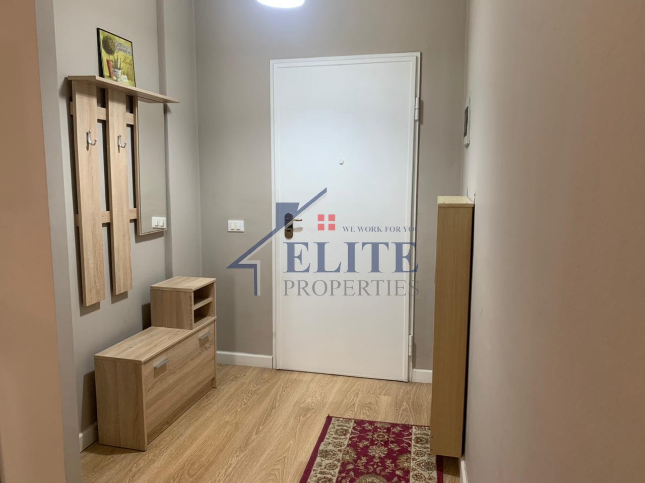 Liqeni i Thatë, apartament 1+1 me qira