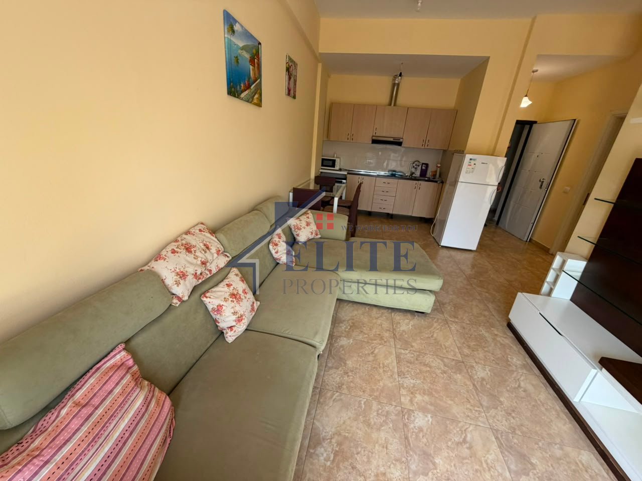 Kodra e Diellit 1, apartament 2+1 me qira