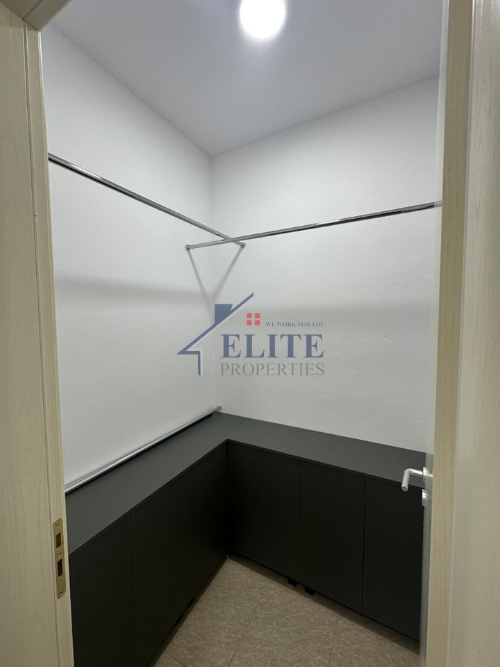 Rruga Mine Peza, prane Prokurosise se Pergjithshme, apartament 1+1 me qira