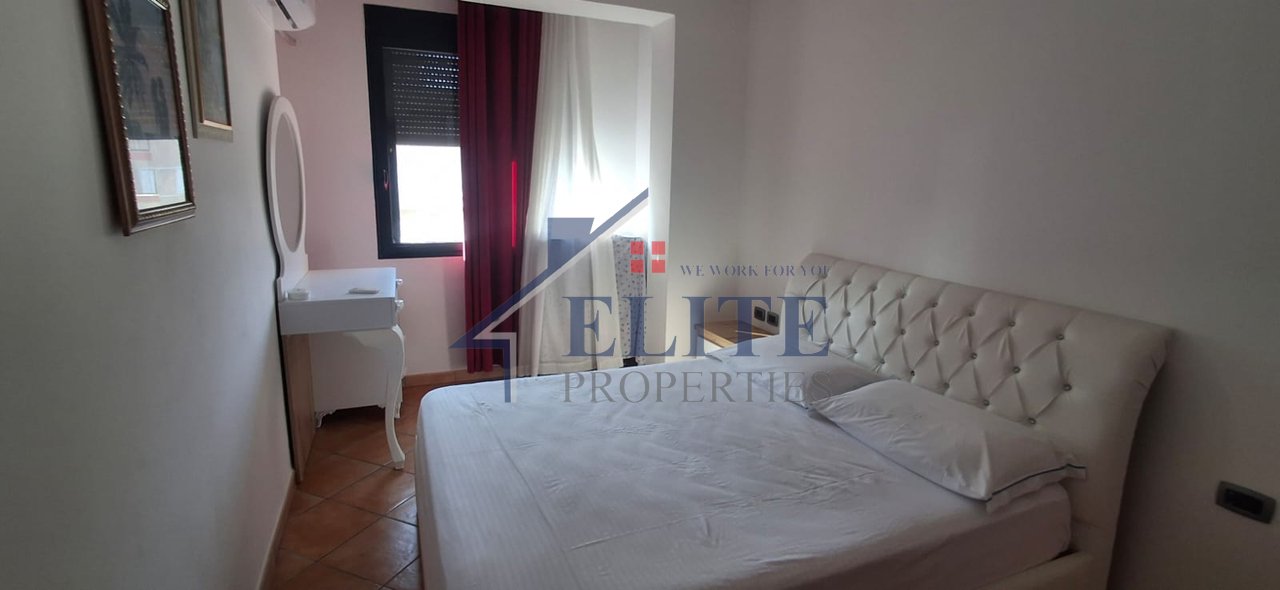 Vlore, Lungomare, apartment 1+1 for sale