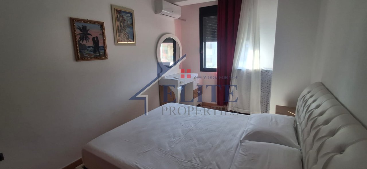 Vlore, Lungomare, apartment 1+1 for sale