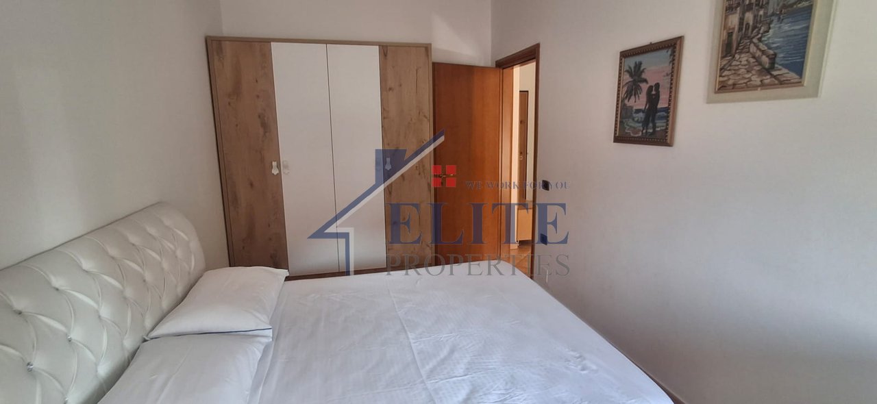 Vlore, Lungomare, apartment 1+1 for sale