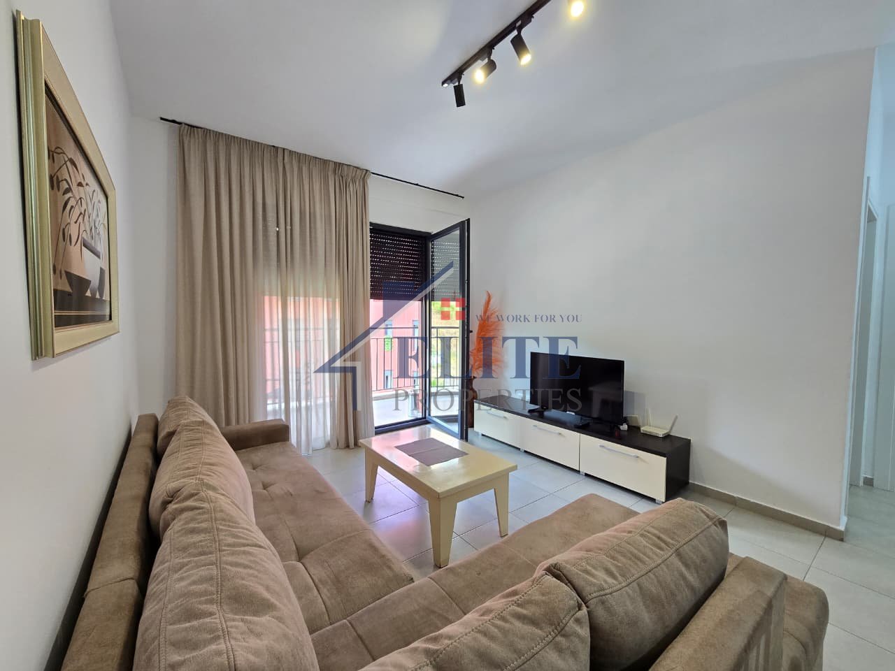 Kodra e Diellit, Botanical Garden, 2+1 apartment For rent