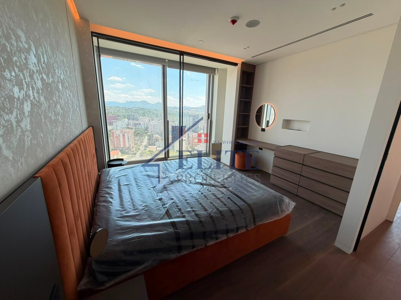 Downtown, premium luxury apartment for rent