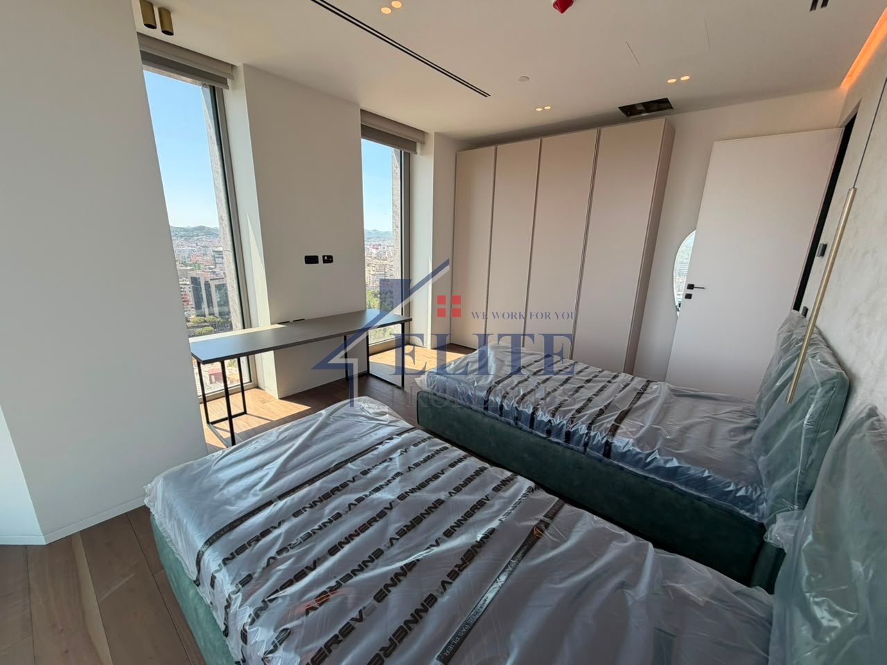 Downtown, premium luxury apartment for rent