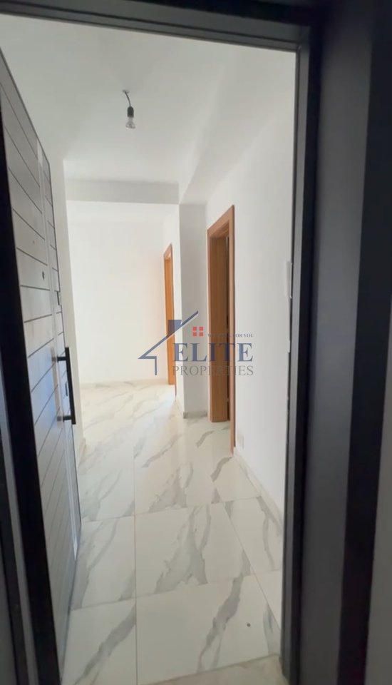 Kombinat, 2+1 apartment for rent – near Minibashkisë