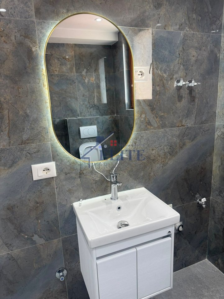 Qender, tre apartamente 1+1 ne shitje
