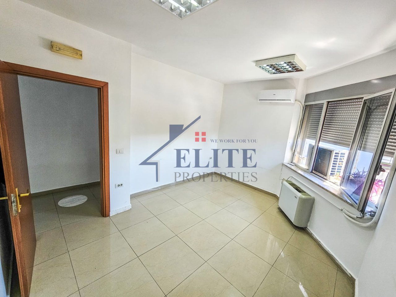 Rruga e Dibrës – pranë Selvisë, ambient komercial me qira