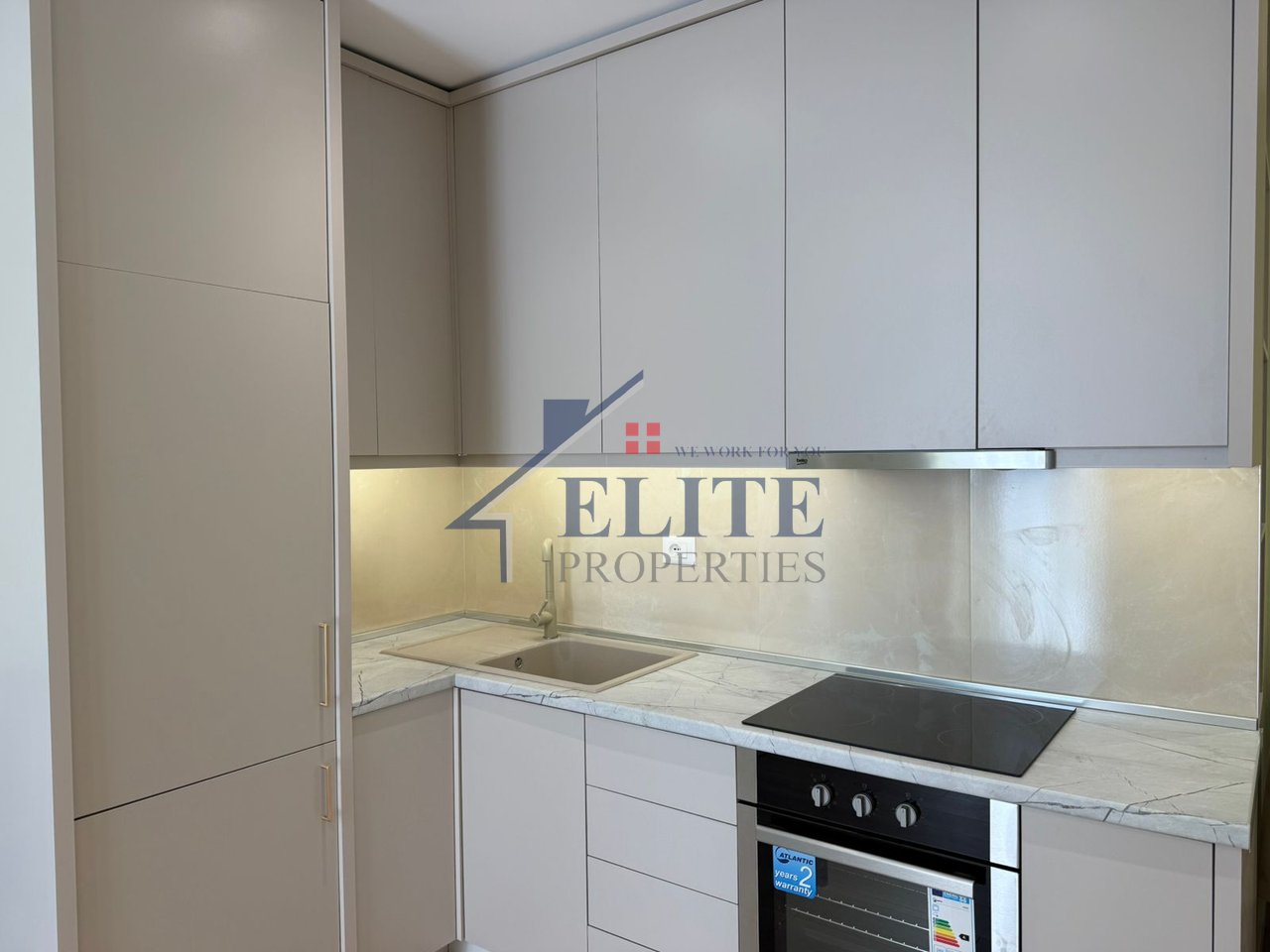 Rruga Myslym Shyri, apartament 2+1 në shitje
