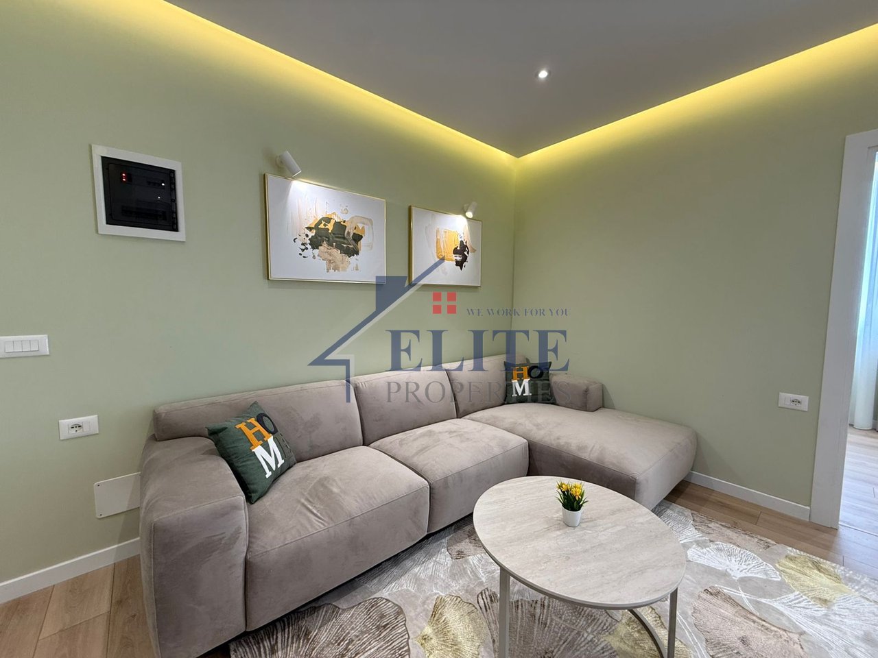 Rruga Myslym Shyri, apartament 2+1 në shitje