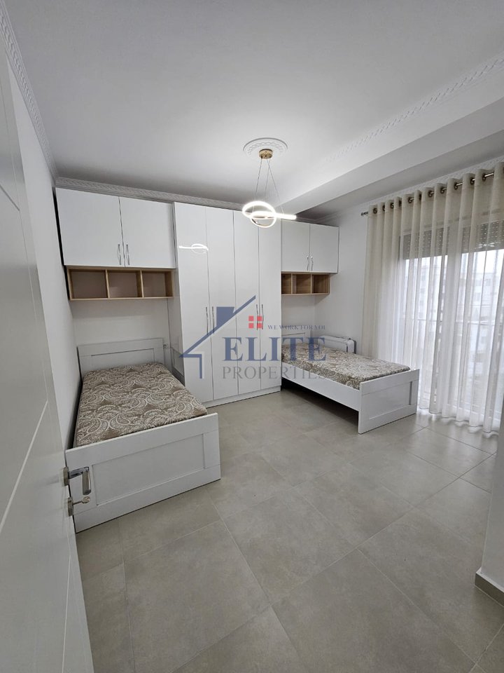 Vila L 2, Astir, apartament 2+1 me qera