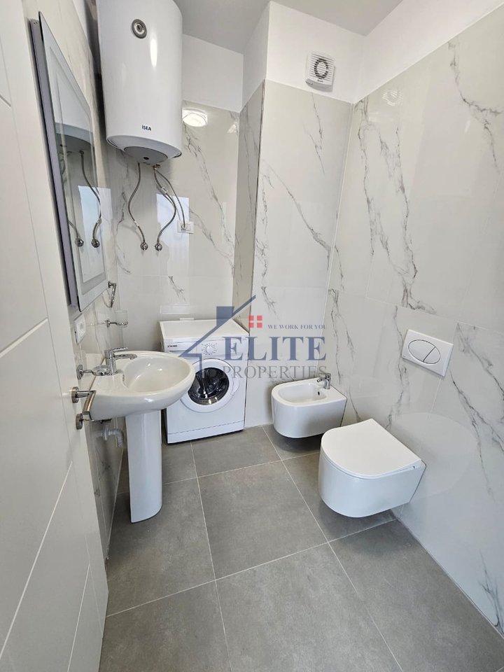 Vila L 2, Astir, apartament 2+1 me qera
