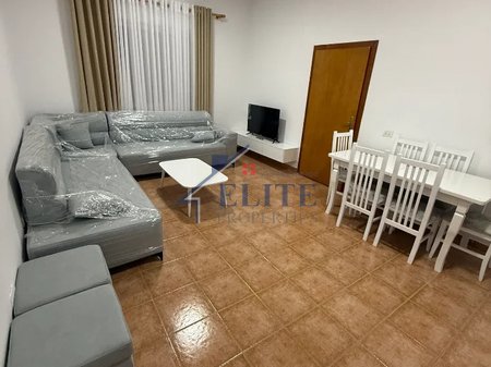 Via 5 Maggio, affittasi appartamento 1+1