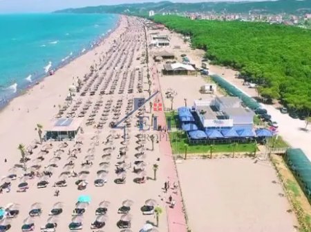 Play, land for sale very close to the sea