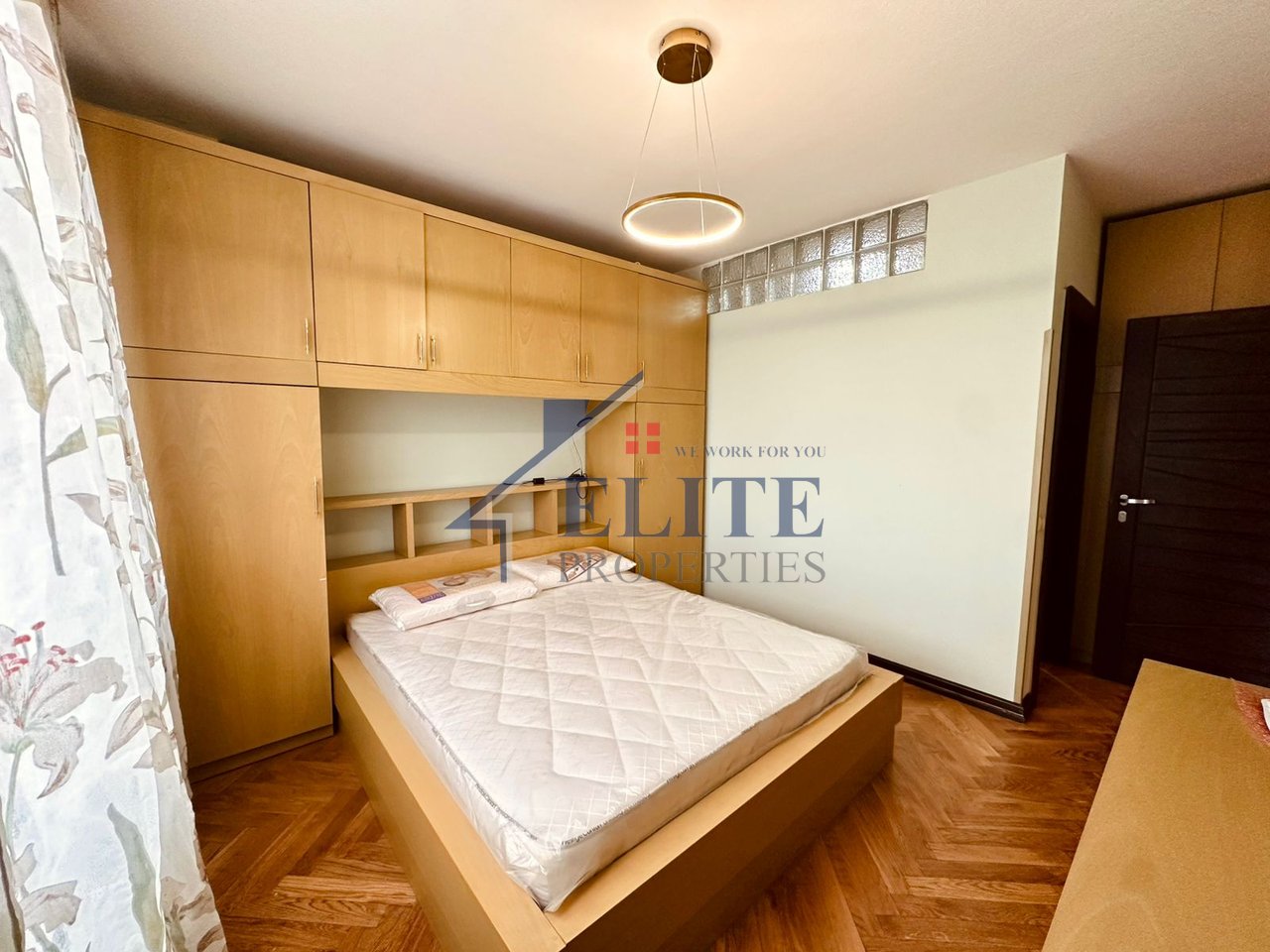 Pazari i Ri, apartament 1+1 me qera