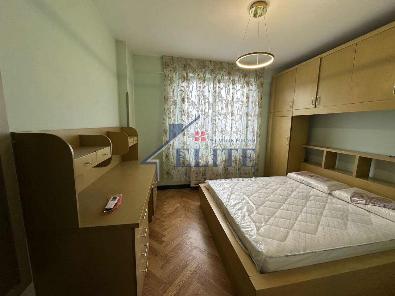 Pazari i Ri, apartament 1+1 me qera