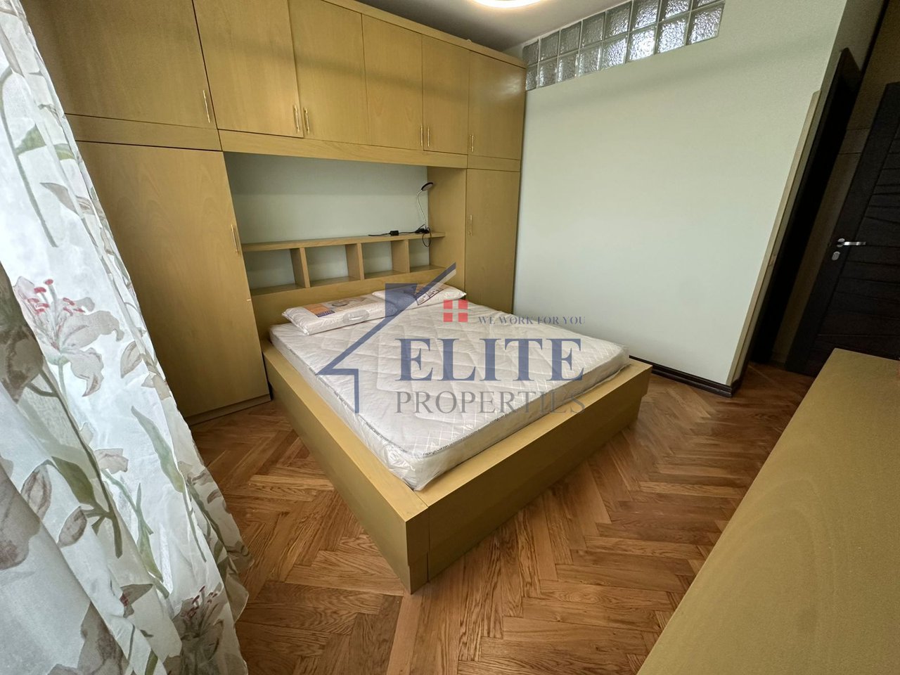 Pazari i Ri, apartament 1+1 me qera