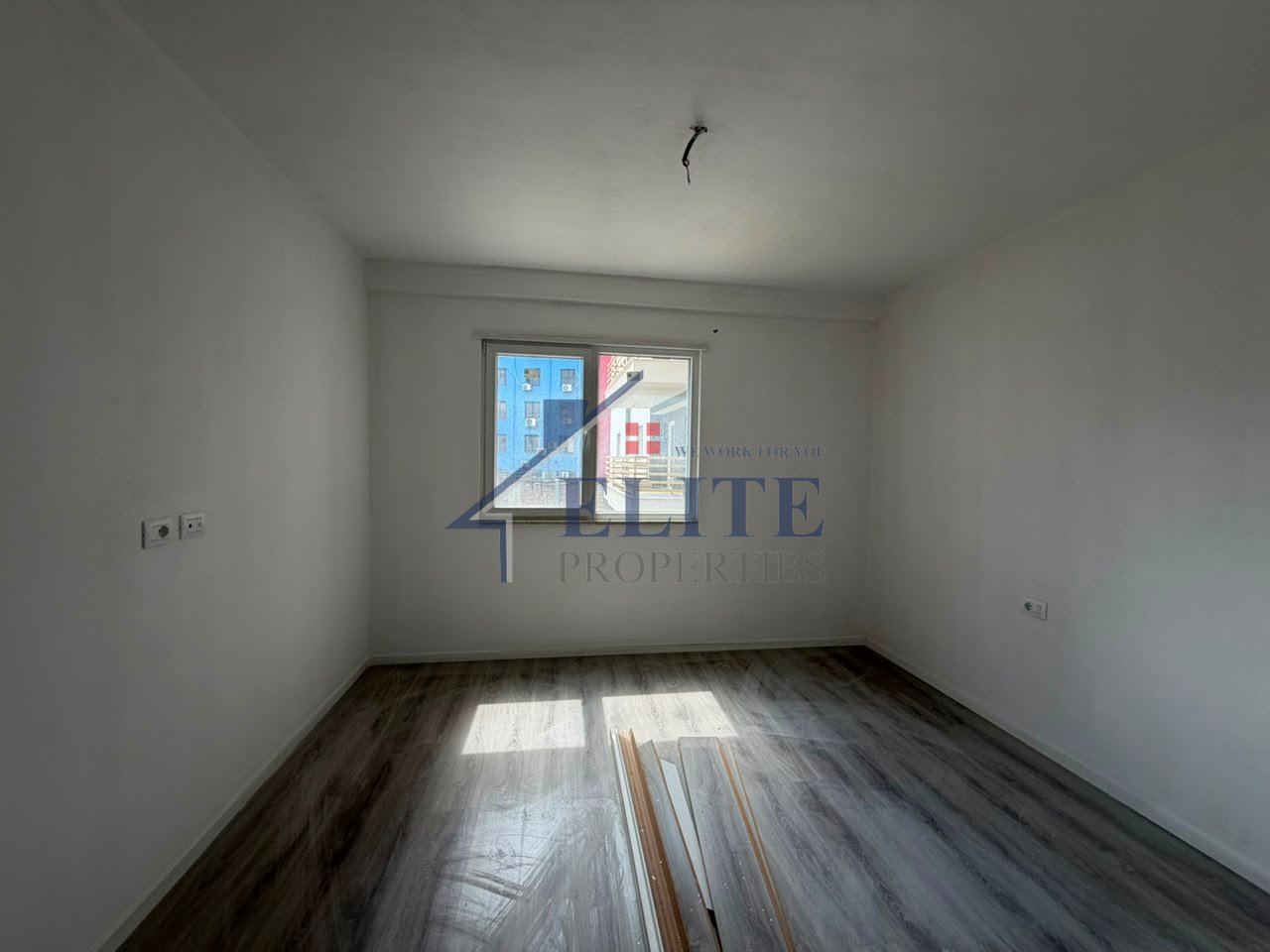 Rruga "Dritan Hoxha", ne kompleksin E-88 , apartament  3+1 në shitje