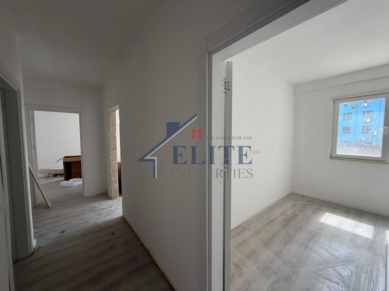 Rruga "Dritan Hoxha", ne kompleksin E-88 , apartament  3+1 në shitje