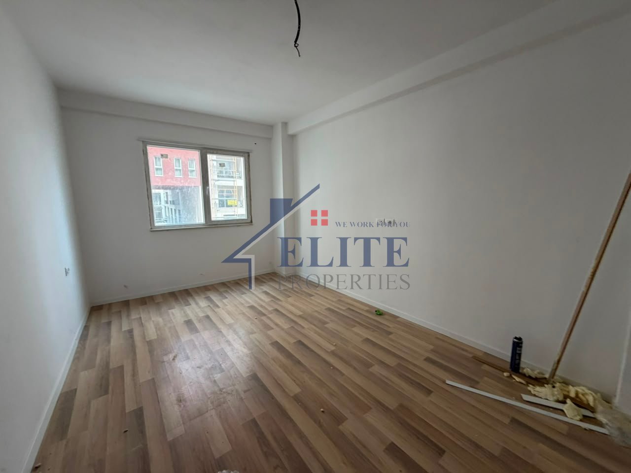 Rruga "Dritan Hoxha", ne kompleksin E-88 , apartament  2+1 në shitje